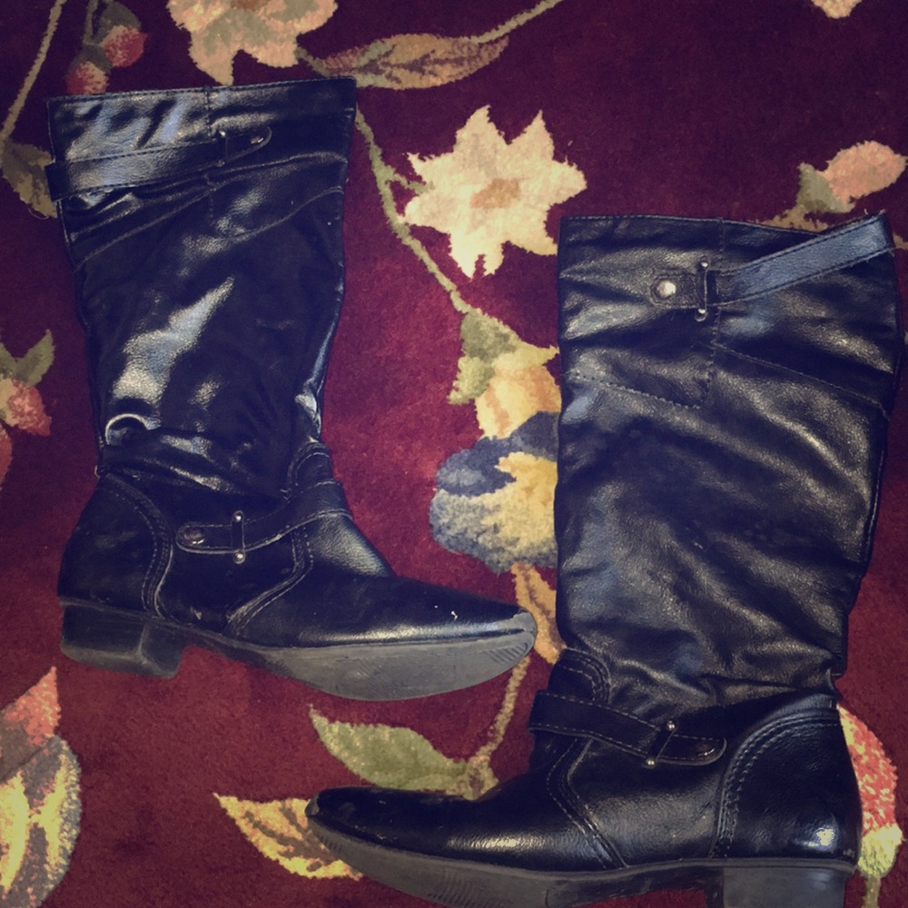 Black Boots